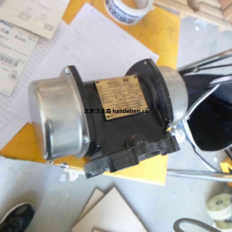 Netter Vibration NEG S系列不銹鋼電動(dòng)外部振動(dòng)器用于食品工業(yè) 微信圖片_20201215142233
