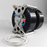 EMRAX 228    馬達(dá) 228 (109KW | 230NM)兩個(gè)電機(jī)可以堆疊在一起，以實(shí)現(xiàn)雙倍的功率/扭矩。