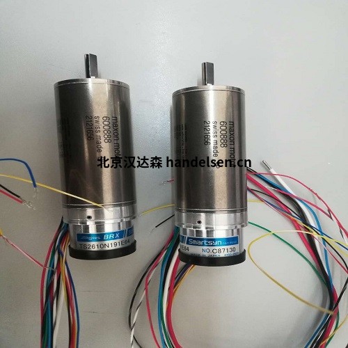 maxon直流電機(jī)DC-max系列 maxon motor電動(dòng)汽車，汽車工業(yè)和機(jī)器人技術(shù)的驅(qū)動(dòng)系統(tǒng)，maxon motor電動(dòng)驅(qū)動(dòng)系統(tǒng)對我們的日常生活和出行產(chǎn)生重大影響。30年前，無法想象自動(dòng)送貨機(jī)器人會(huì)將披薩或包裹帶到我們的前門。越來越多的人正在使用電動(dòng)自行車或電動(dòng)踏板車進(jìn)行通勤和娛樂。無論是在路上，在賽道上，在物流中心內(nèi)還是在水下，maxon機(jī)電一體化系統(tǒng)都能使您安全可靠地行駛。  maxon直流電機(jī)DC-max系列系列： maxon DC-max 電機(jī)以最小的體積實(shí)現(xiàn)最大的性能和無與倫比的性價(jià)比。 maxon有刷直流電機(jī)DC-max系列DC-max 16：轉(zhuǎn)速：4840 轉(zhuǎn)/分，電流：14.8 毫安。 maxon有刷直流電機(jī)DC-max系列DC-max 22 ：轉(zhuǎn)速：4280 轉(zhuǎn)/分，電流：18.9 毫安。 maxon有刷直流電機(jī)DC-max系列DC-max 26：轉(zhuǎn)速：3790 轉(zhuǎn)/分，電流：22.2 毫安。  maxon直流電機(jī)DC-max系列電壓值： 標(biāo)稱電壓：6 V 空載速度：7890 轉(zhuǎn)/分 空載電流：14.8 毫安 額定轉(zhuǎn)速：4840 轉(zhuǎn)/分 額定扭矩（最大連續(xù)扭矩）：4.04 毫牛米 額定電流（最大連續(xù)電流）：0.575 安培 失速扭矩：10.5 毫牛米 失速電流：1.46 安培 最高效率：81 %  maxon直流電機(jī)DC-max系列特性 端子電阻：4.1 ? 端子電感<em></em>	0.14 毫高 扭矩常數(shù)<em></em>	7.19 毫牛米/安 速度恒定<em></em>	1330 轉(zhuǎn)/轉(zhuǎn)/V 速度/扭矩梯度<em></em>	758 轉(zhuǎn)/分 機(jī)械時(shí)間常數(shù)<em></em>	8.87 毫秒 轉(zhuǎn)子慣量<em></em>	1.12 克²  maxon直流電機(jī)DC-max系列熱數(shù)據(jù) 耐熱電阻外殼-環(huán)境<em></em>	29.8 千瓦 熱阻繞組外殼<em></em>	5.5 千米/瓦 熱時(shí)間常數(shù)繞組<em></em>	5.47 秒 熱時(shí)間常數(shù)電機(jī)<em></em>	288 秒 環(huán)境溫度<em></em>	-30°C以上 最高繞組溫度<em></em>	+85 °C  maxon直流電機(jī)DC-max系列型號 maxon-DC-max 16 maxon-DC-max 22  maxon-DC-max 26   maxon直流電機(jī)DC-max系列